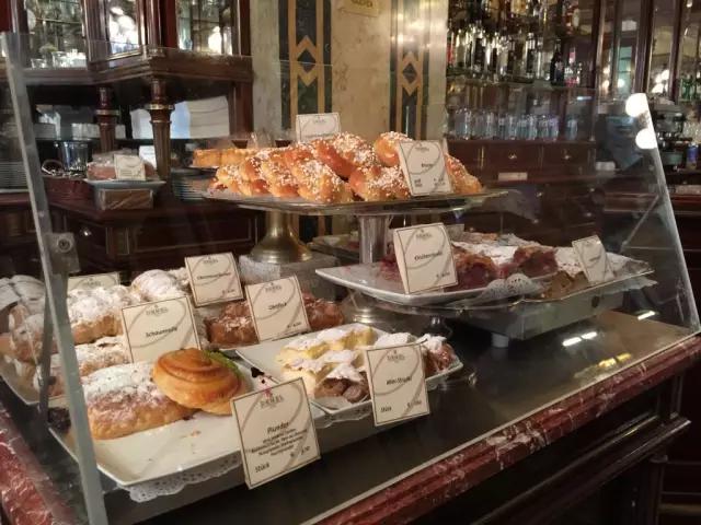 历史上真实茜茜公主和奥地利国王,奥地利的历史茜茜公主