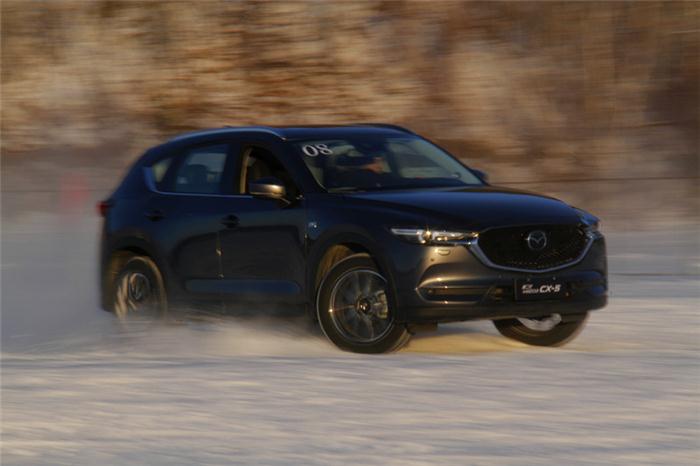 全新一代马自达cx-5行业试驾视频,马自达cx-5冰雪体验四驱就是疯狂