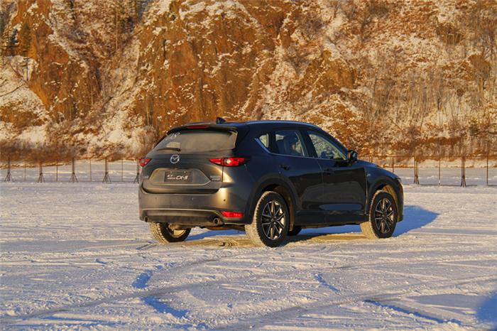 全新一代马自达cx-5行业试驾视频,马自达cx-5冰雪体验四驱就是疯狂