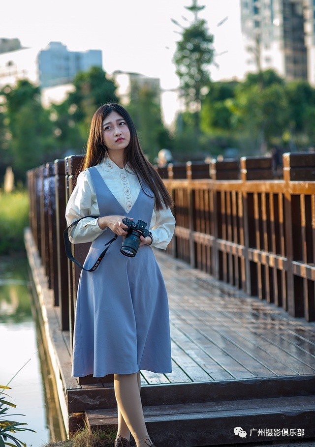 摄影课分析一张照片多少钱,摄影师一张照片多少钱费用标准