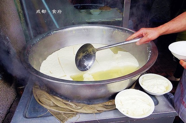 到成都的街头走一走女生完整版,到成都街头走一走