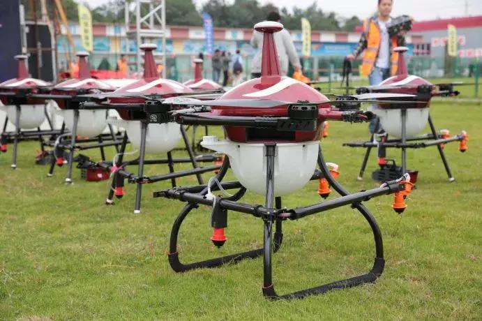 年度*局骗**：流水500亿，涉及2亿人，钱宝粉把*子骗**当信仰？