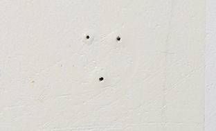 拒绝吸盘!史上最靠谱的免打孔自救指南,伤墙一分算我输