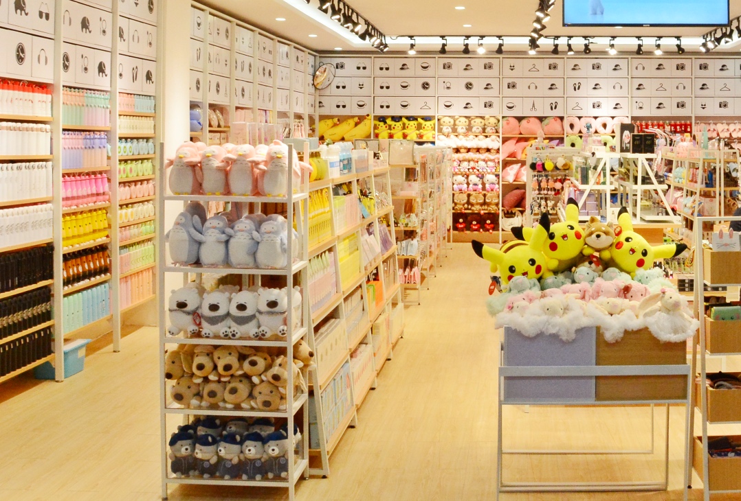 阿里巴巴开饰品店费用,开个饰品店需要多少钱