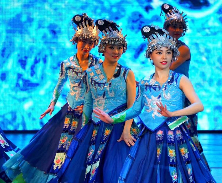 一个手机摄影师,一个摄影师日常记录生活