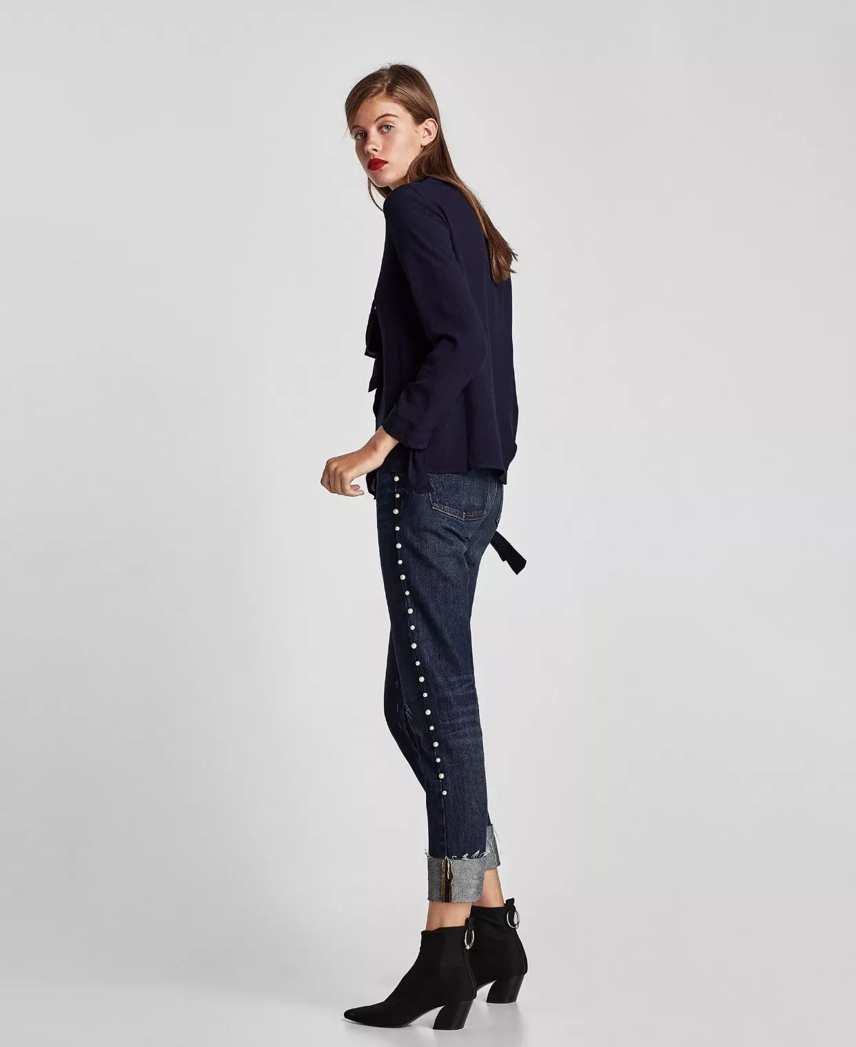 zara打折的衣服值得买吗,zara最值得买的大衣