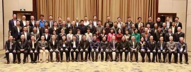 奔跑这一年视频,奔跑追梦这一年