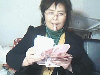 一汽大众54个月年终奖,上海一汽大众的员工工资待遇