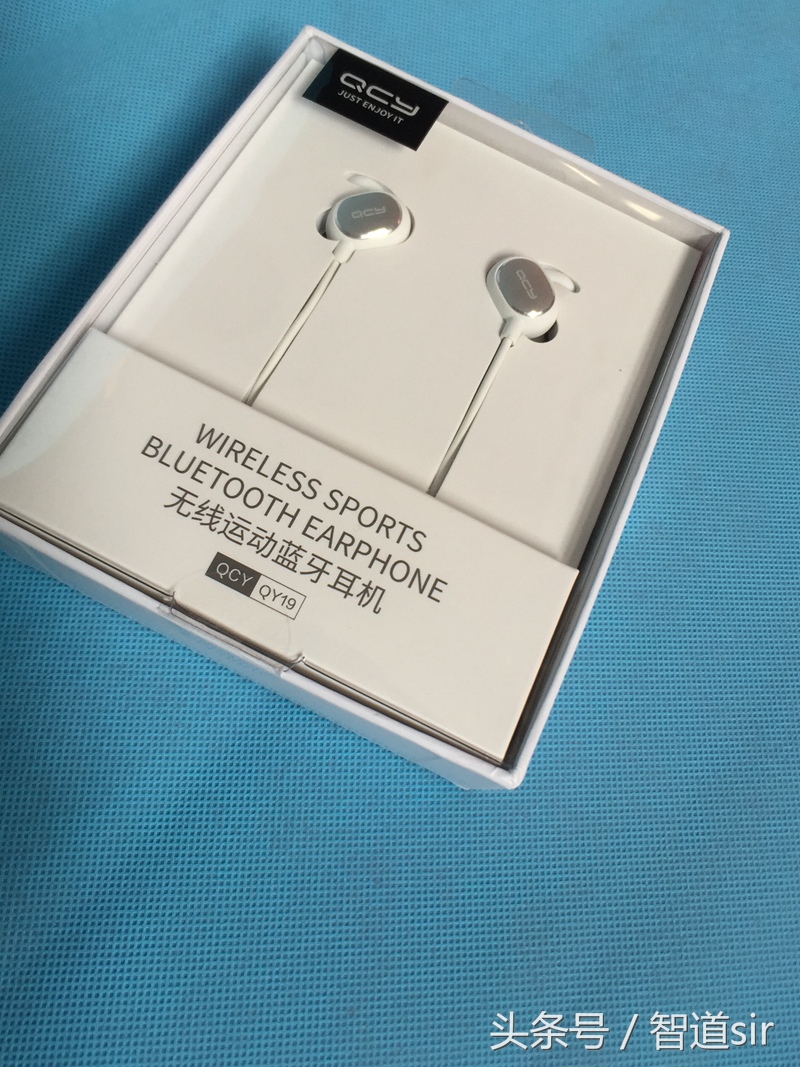 歌星在你耳畔—QCYQY19蓝牙耳机