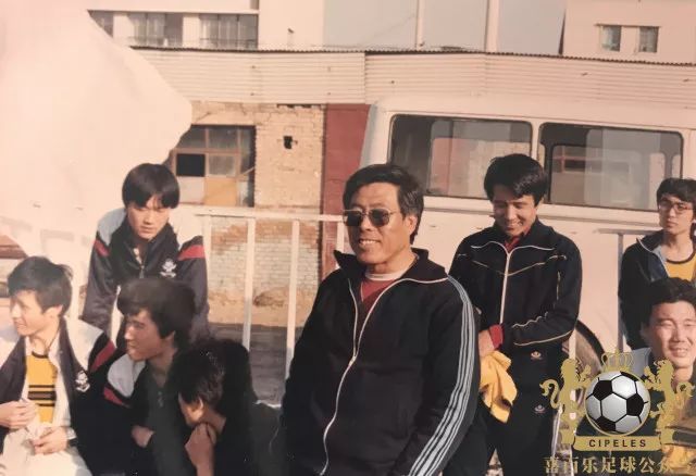 「津门足坛双百颂」金光荣——金色光芒，荣耀芳华