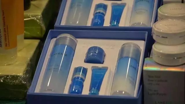 香港海关查获走私大案,香港海关查货