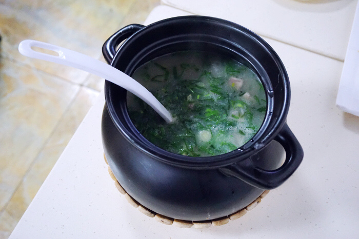 用一碗粥温暖一座城,用一锅温暖的粥来暖昨天的冷