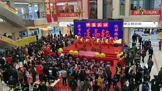 星高轮开业就是壕!5台iphone8、各种豪礼免费送!