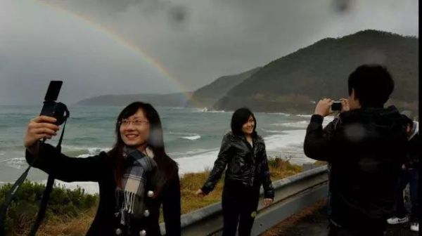 中国驾照在澳大利亚能开货车吗,中国驾照在澳洲需要重新考吗