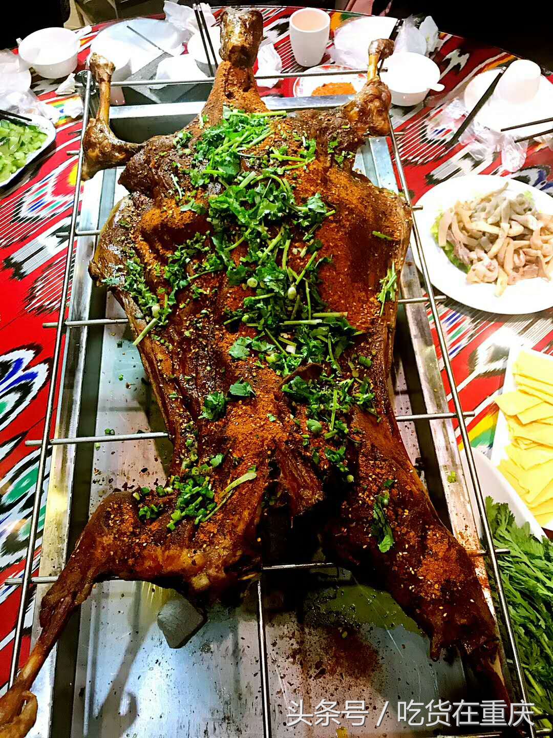 烤全羊去哪吃正宗,哪里能吃正宗的烤全羊