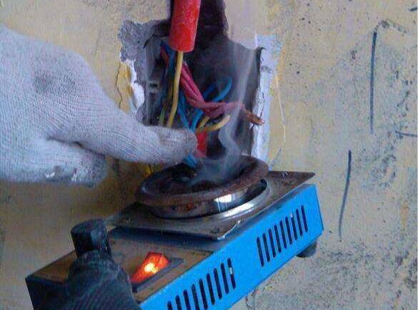 如果电工师傅接完线头给做这一步，不仅不用验收，还要多加工钱