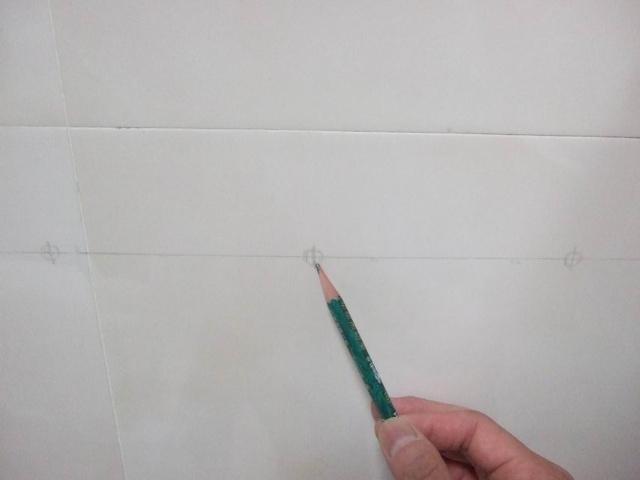 墙上的瓷砖打孔打烂了怎么补救,瓷砖打孔怎么打才不会裂