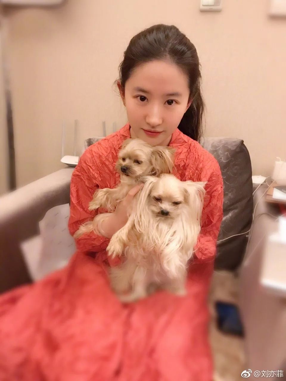 敢晒自己素颜的女孩,敢晒素颜照的女人内心强大吗