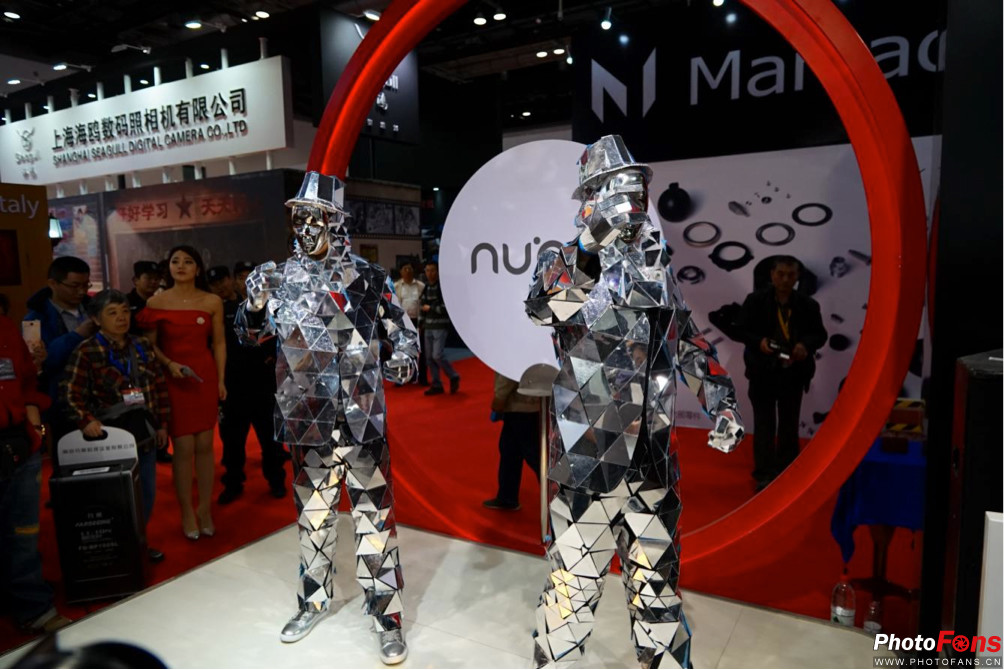 Z11mini亮相PE努比亚展台成热点