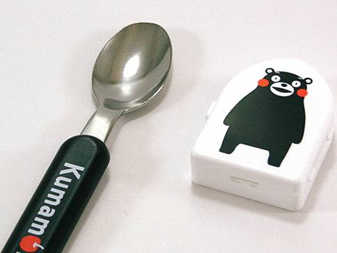 天王嫂带小女儿逛街,天王嫂带女儿逛街