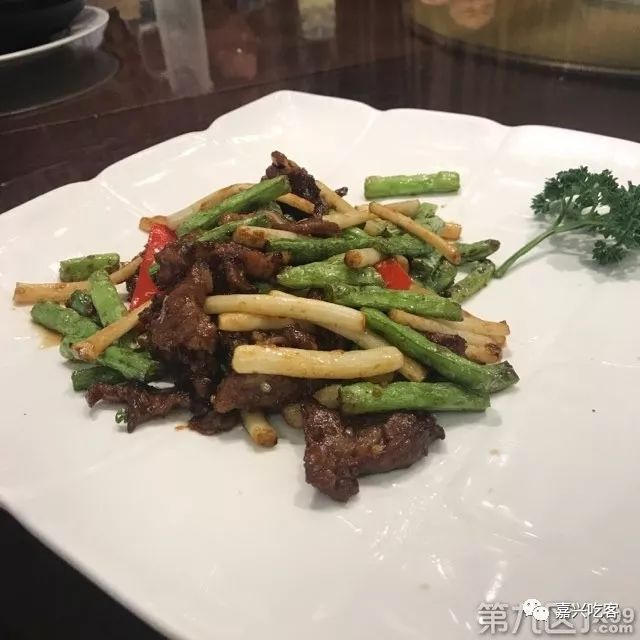 聚餐去哪边吃比较好,家庭四人聚餐去哪吃