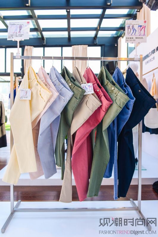 优衣库lifewear杂志哪里购买,时尚与科技服装