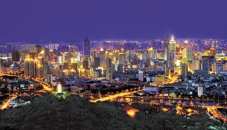 2021年徐州gdp总量首次突破多少,徐州gdp突破万亿元预计哪年