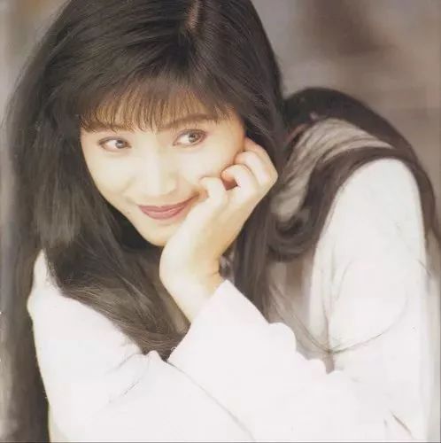 明星签名合影、10万元红包、更有众多豪礼!送给我们尊贵的“特权观众”!