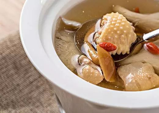 冬天适合煲什么汤祛痰止咳润肺,冬天煲这几种汤孩子长高少生病