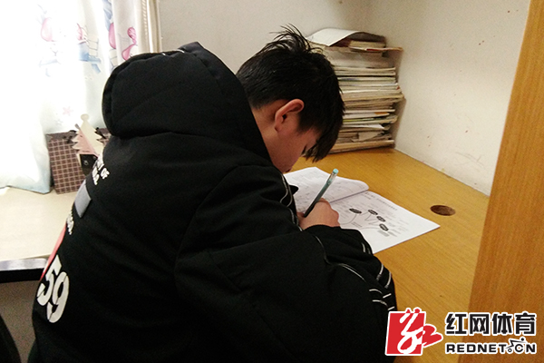 湖南湘涛首发守门员,湖南湘涛队守门员