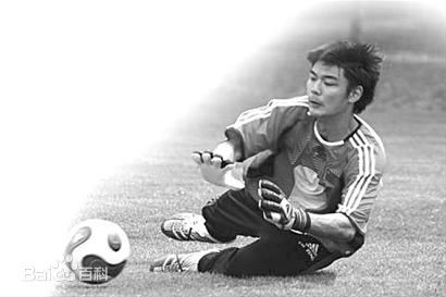 足球！他是恒大福将，稳居国家队！部分球迷指责他，他成背锅侠