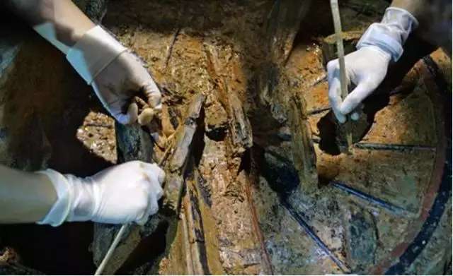 让脑洞老师手把手教你脱历史的黑蕾丝