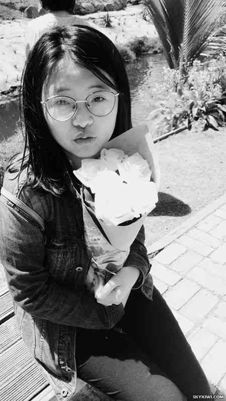 23岁中国女留学生车祸死亡,23岁女留学生车祸身亡