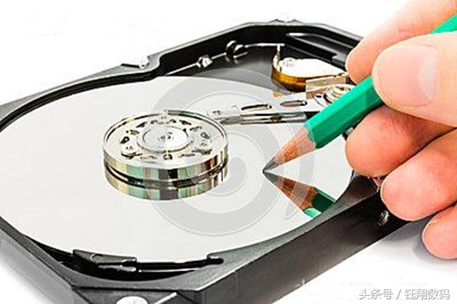 旧电脑转卖时，如何彻底擦除硬盘数据不被小人利用！