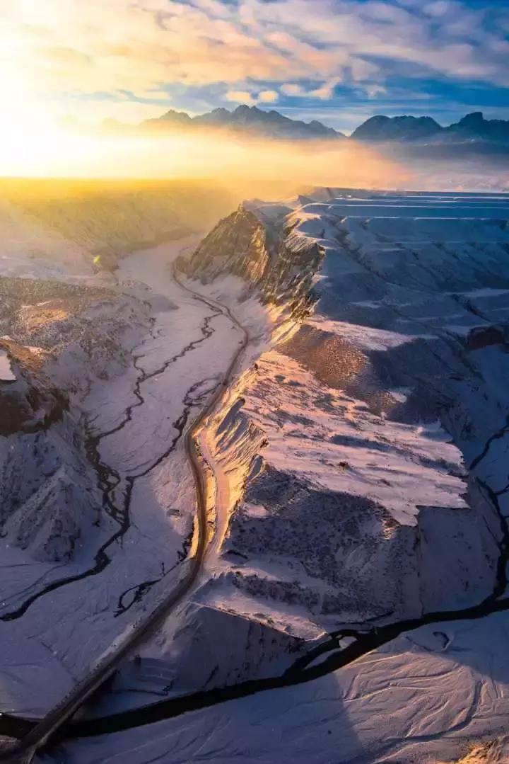 阴天室外拍照几点光线最好,下雨天拍照的注意事项