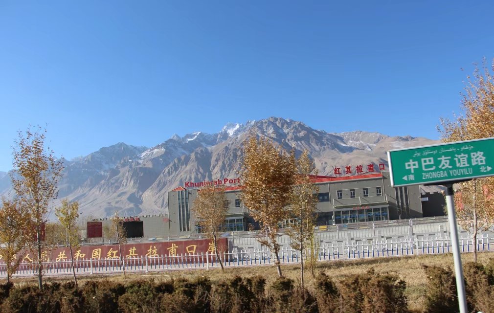 探秘帕米尔高原塔吉克族,帕米尔高原上的塔吉克族族人