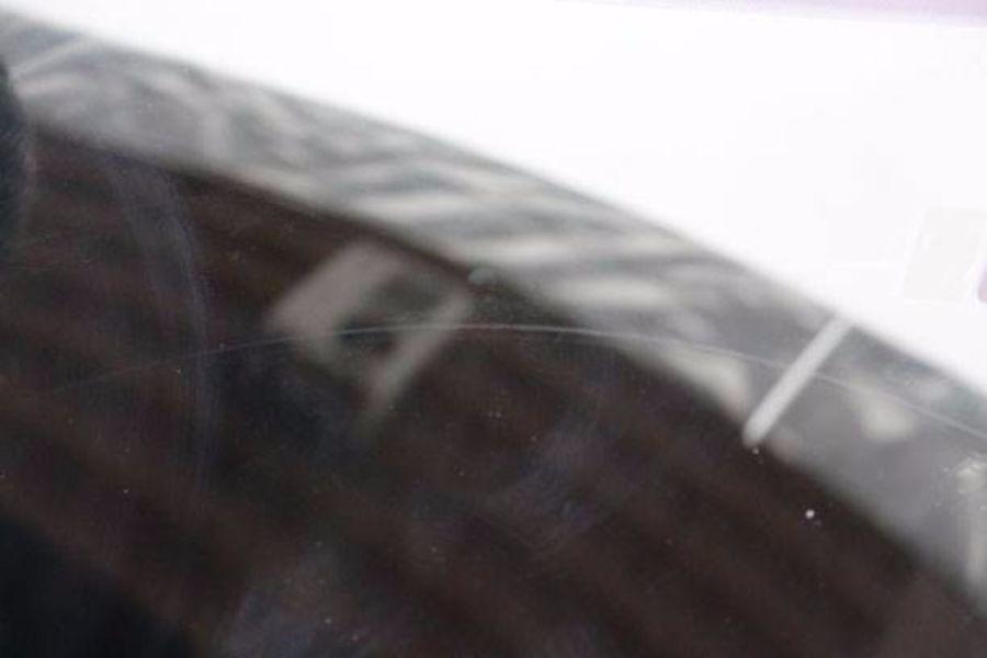 水晶琉璃玻璃有什么区别,水晶眼镜和玻璃眼镜区别