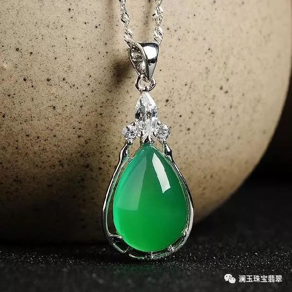 翡翠吊坠最简单系法,翡翠吊坠镶嵌款式图