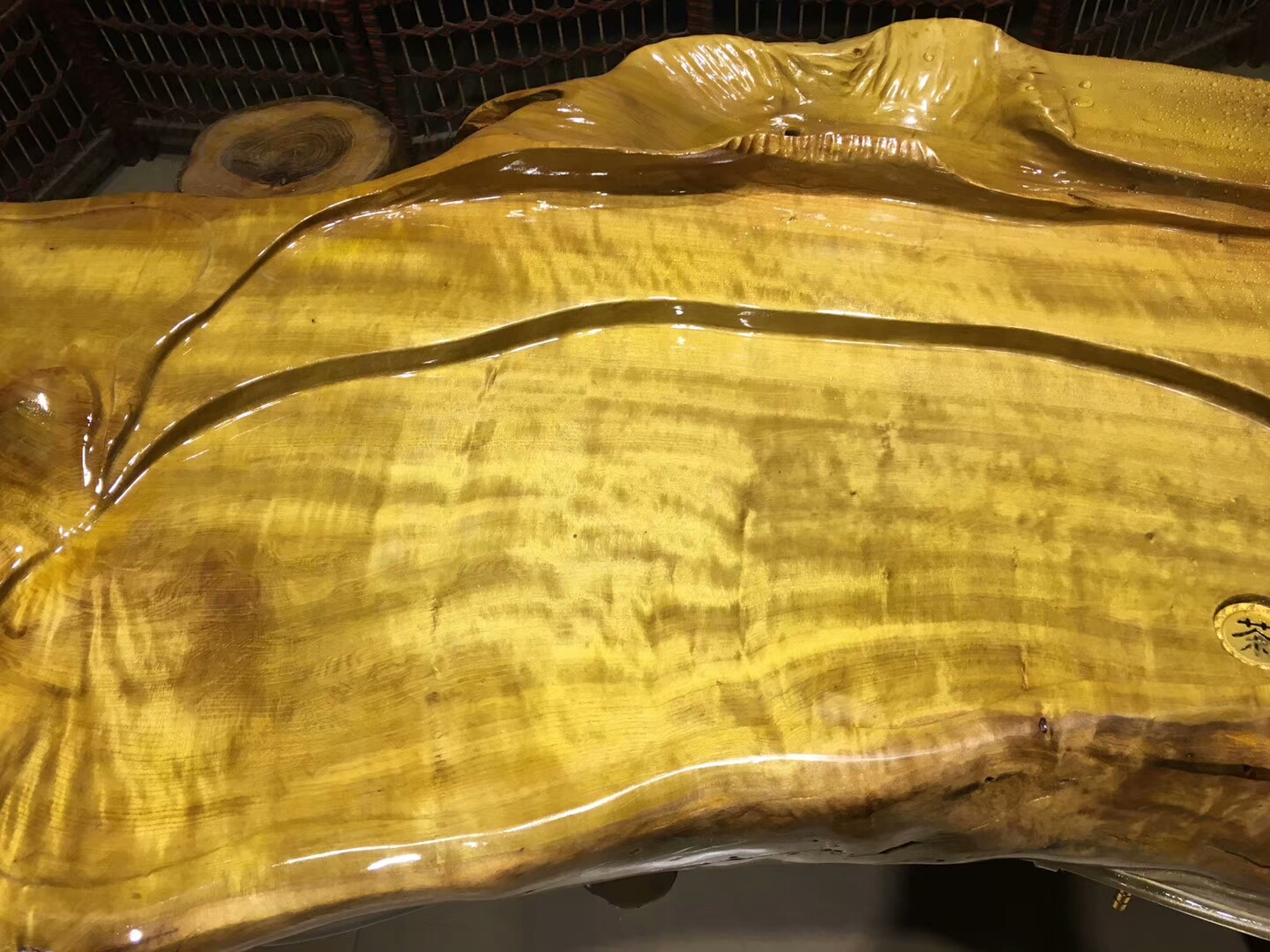 瀹剁敤閲戜笣妤犳湪鏍归洉鑼跺彴,閲戜笣妤犳湪鏍归洉鑼跺彴鍥惧強浠锋牸