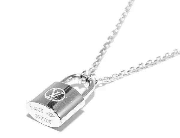 买三个lv包送什么,买lv三合一