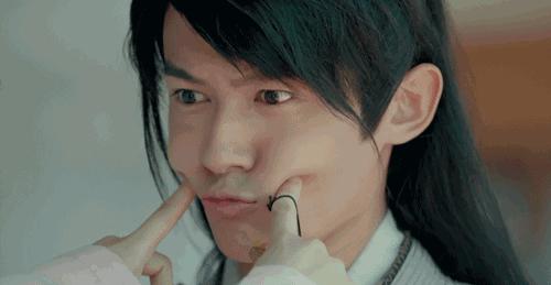 艳骨掠影里面的佟梦实,艳骨佟梦实剧照图片