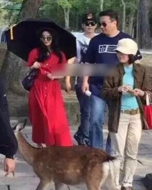 张翰去日本旅游,张翰去韩国街头