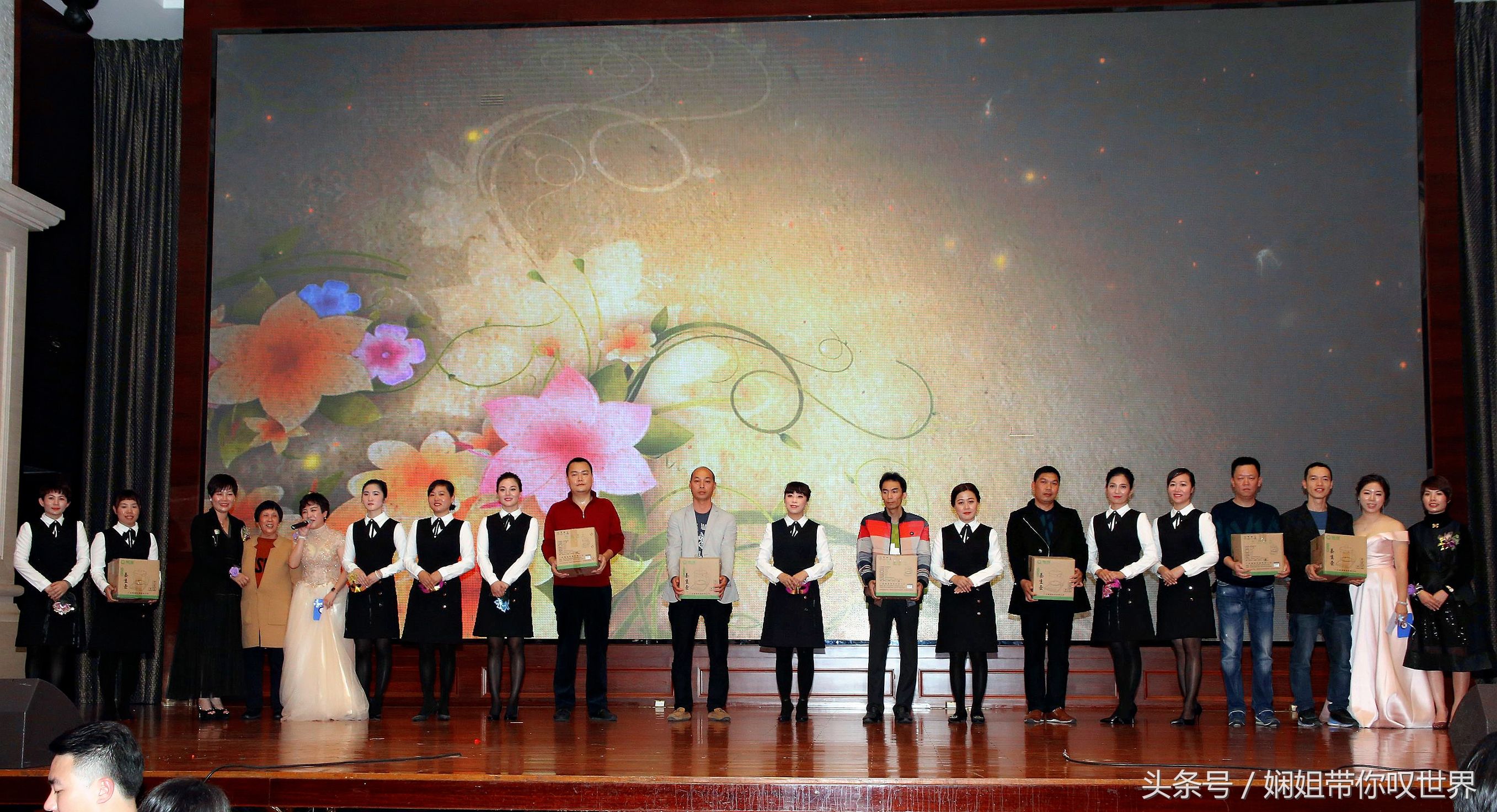 九载春华秋实今朝骏业日新的意思,春华秋实谱写事业华章