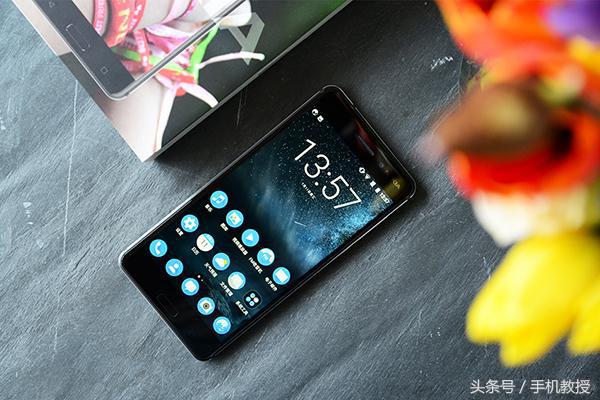 目前最畅销的手机是哪一款,全年手机价格最低的是哪款手机