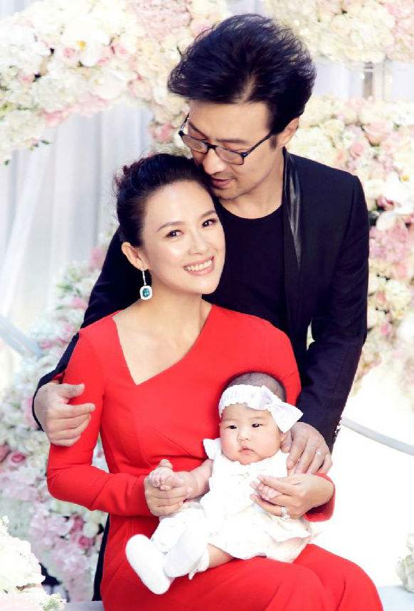 她们都是中国当红明星,却选择在国外偷生孩子,星二代成了外国人