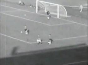 施连志飞踹高峰的牌了吗,施连志飞踹高峰赛后采访