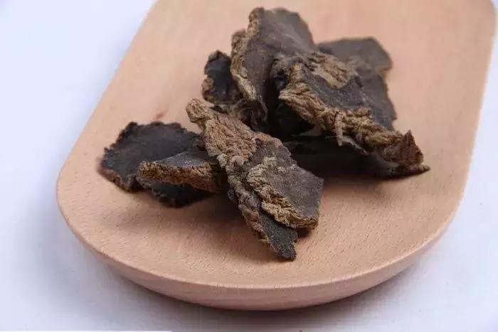 今冬流行色中药,今冬流行色竟和这味中药相关