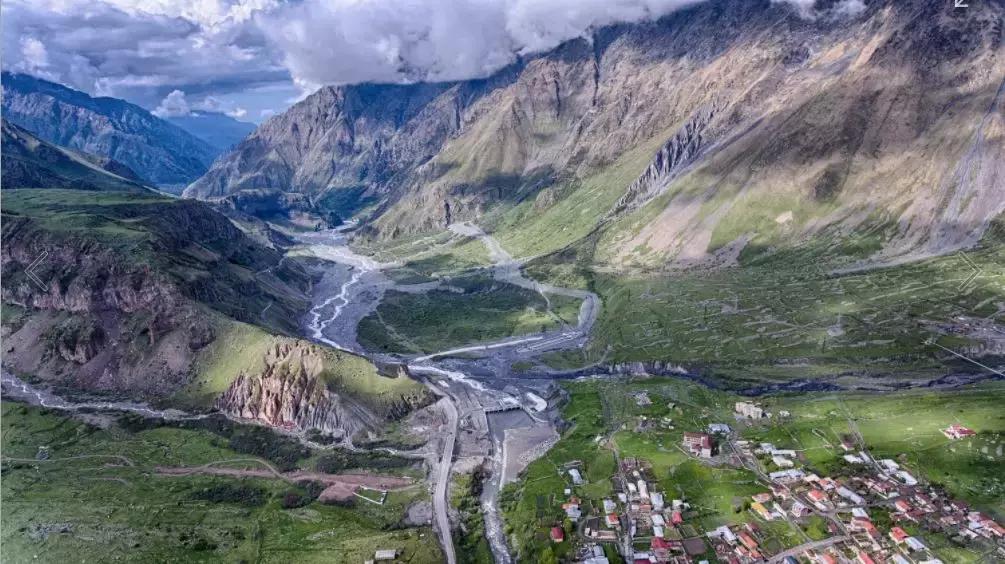 这个极具欧式风情的亚洲国家，景点几乎免费开放，电子签超方便！
