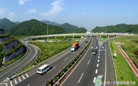 新手开车上高速必须注意这5点,新手第一次走高速需要注意什么