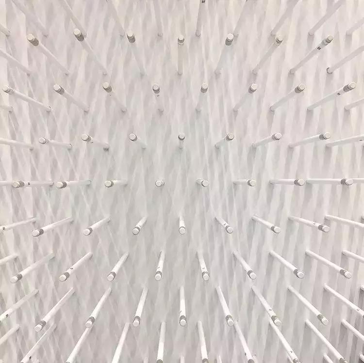 看过纽约的墙，去过摩洛哥的门，踩过东京的井盖，却错过这些美好